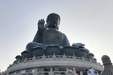 天坛大佛及宝莲禅寺 (Большой Будда и монастырь Поулинь)