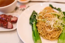 甘牌烧鹅 (Kam's Roast Goose)